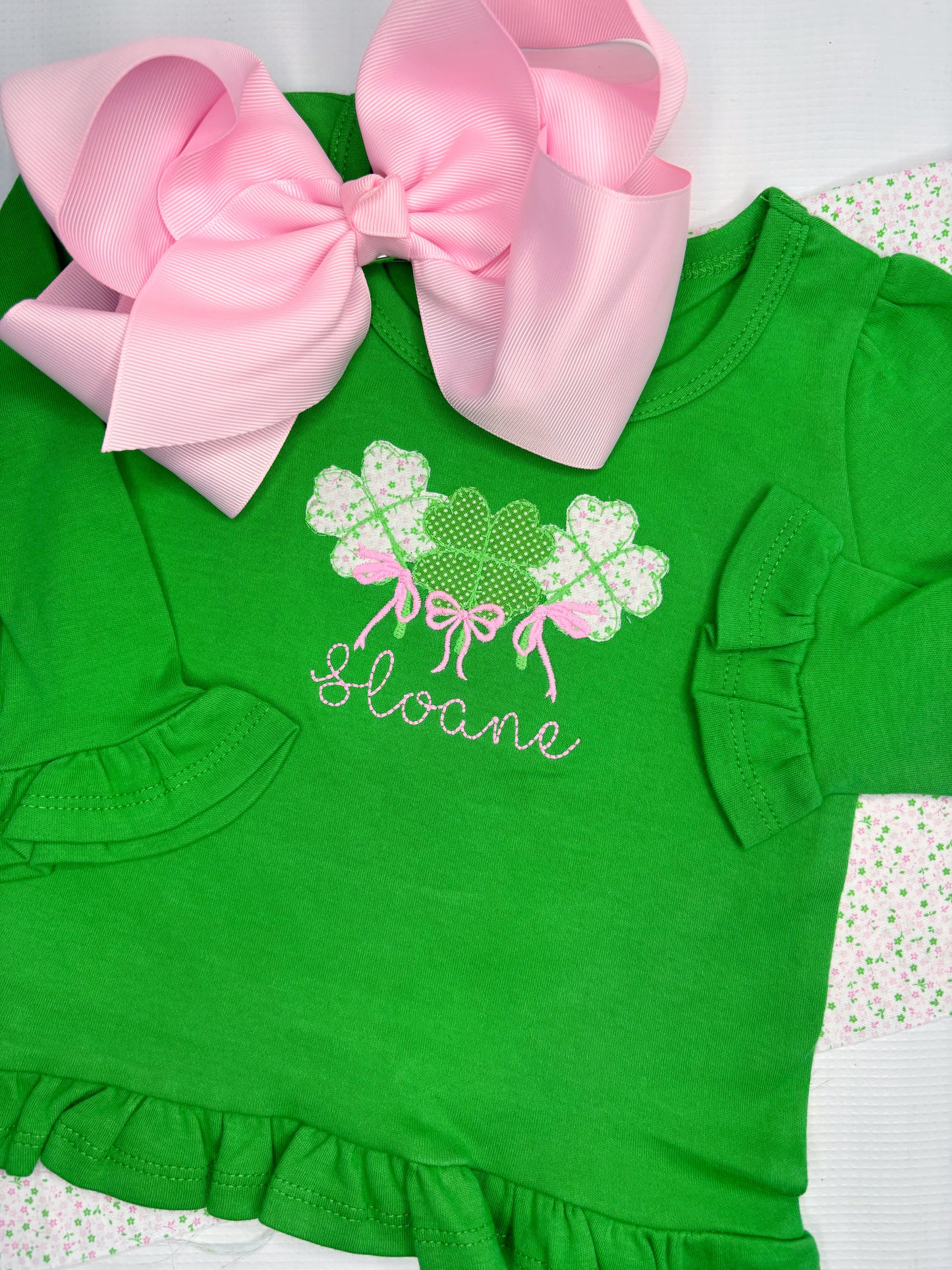 Happy Bow Shamrocks