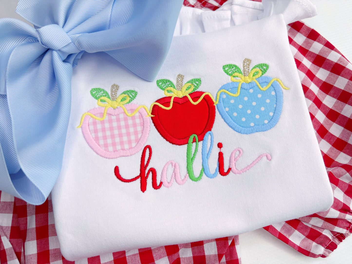 B2S Apple Trio With Bows