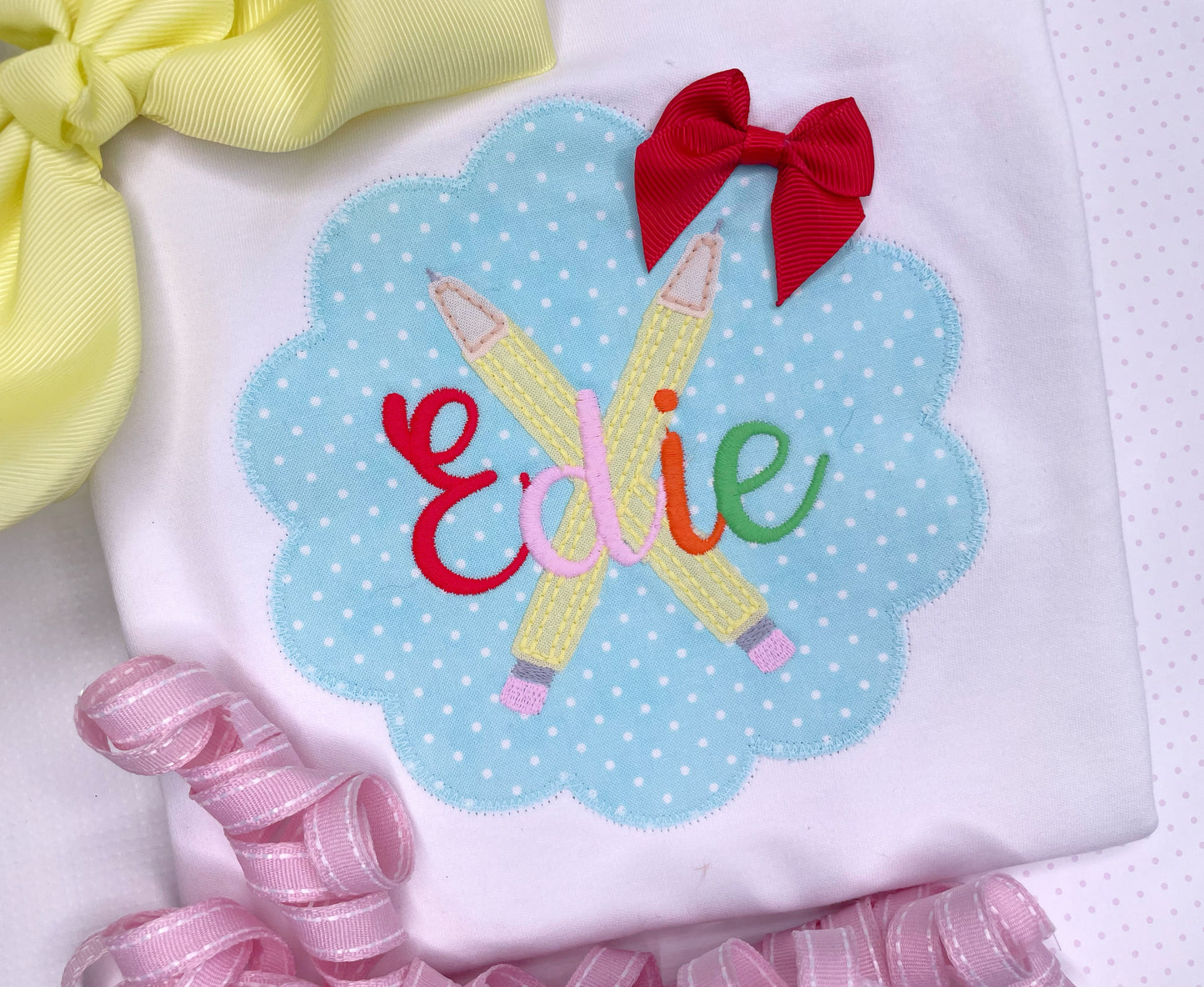 B2S Scallop Pencil Applique Design